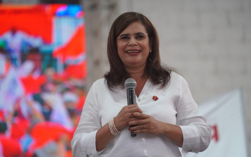 Rixi Moncada struggles with declining popularity before Honduras elections